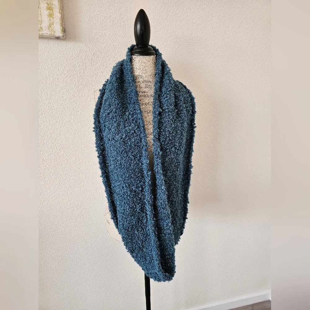 Made in Italy Teal Boucle Infinity Scarf | Chunky Knit Wool Blend Snood